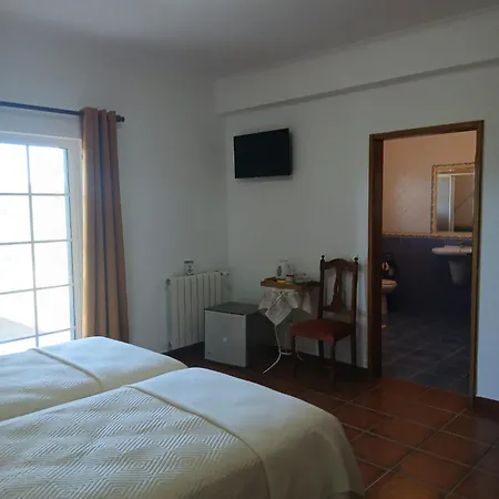 Casa Figueiras בית הארחה Bensafrim