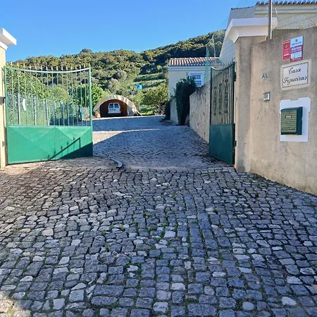 Casa Figueiras Bensafrim